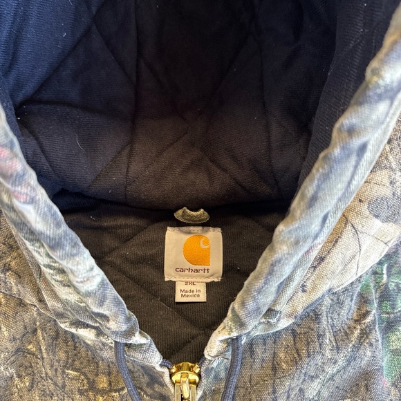 Carhartt Camo Puffer Jacket - Picture 6 of 6